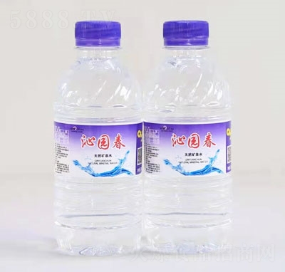 �߈@����Ȼ�VȪˮ��ƿ��