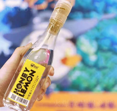 ���䙎����֭ƿ�b�Ʒ