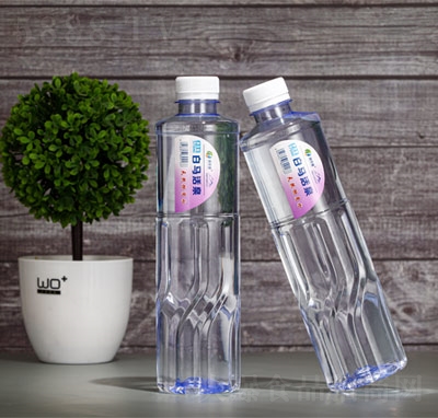 ����Դ���R��Ȫ��Ȼ���ˮƿ�bˮ570ml