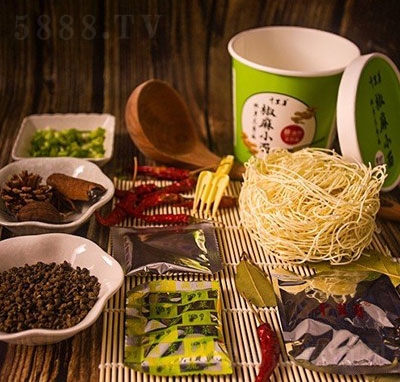 ����С��