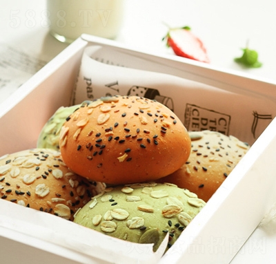 ���}��ܛ�W��