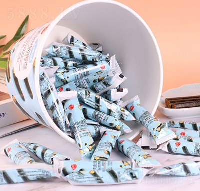 ����֥��̦���ɾ�����Ͱ400�˴������ʳ����С���b