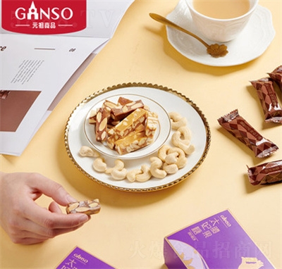 Ԫ��̫�����ͶYС������ʳ�Թ��Ǻ��}�������ζ���b