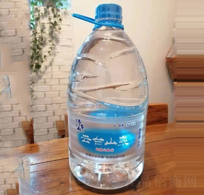 �|�}���_ɽ��ȻɽȪˮ4.5L