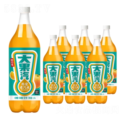 ��Сæ�����̼�������������ˮ��ƿ�b1.5L