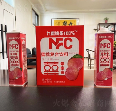 ��ĥ�r��100%���ҏ�(f��)�Ϲ�֭���1.5LX6ƿ