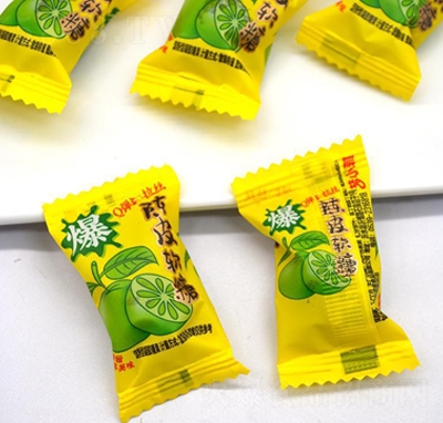 ��(m��ng)С�ű��{�Ƥܛ��ɢ�Q��(d��)�����bQQ��������(ji��)��؛�ǹ����l(f��)����