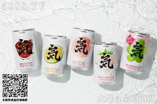 飲料市場現(xiàn)“潮”, 農(nóng)夫山泉、加多寶、元氣森林等品牌推 “迷你裝”! 飲料市場現(xiàn)“潮”, 農(nóng)夫山泉、加多寶、元氣森林等品牌推 “迷你裝”!