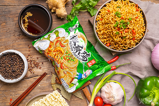 俏逗媽椒麻雞拌面 俏逗媽椒麻雞拌面