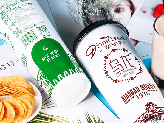 香碳乳大杯仙草奶茶 香碳乳大杯仙草奶茶