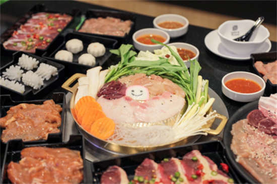 2023 CentralWorld �܇��س��B�i�͏d