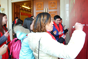 �𱬺��������cף��ʮ�����A�Q��